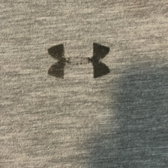 Mens Under Armour tee - Picture 2 of 4
